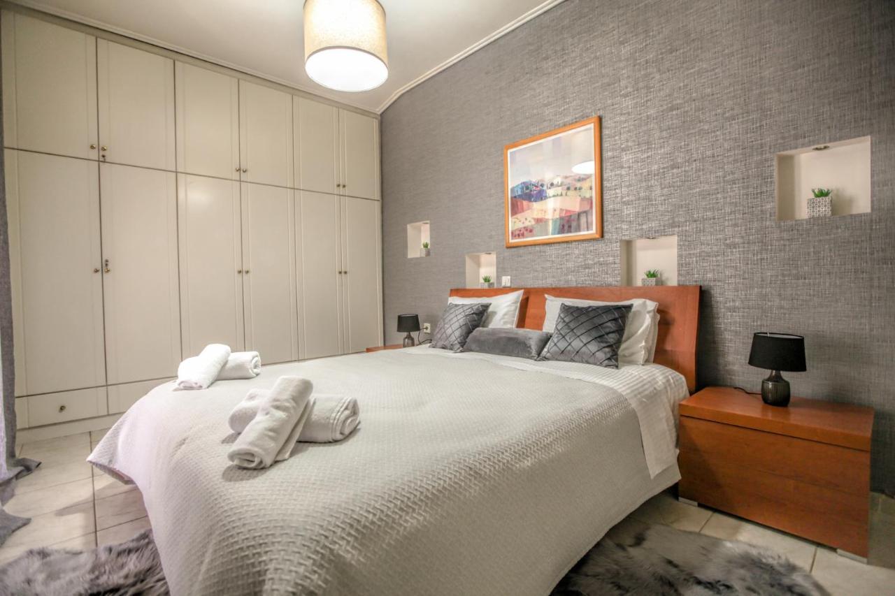 Grand Meteora Central Luxury Apartment กาลัมปากา ภายนอก รูปภาพ