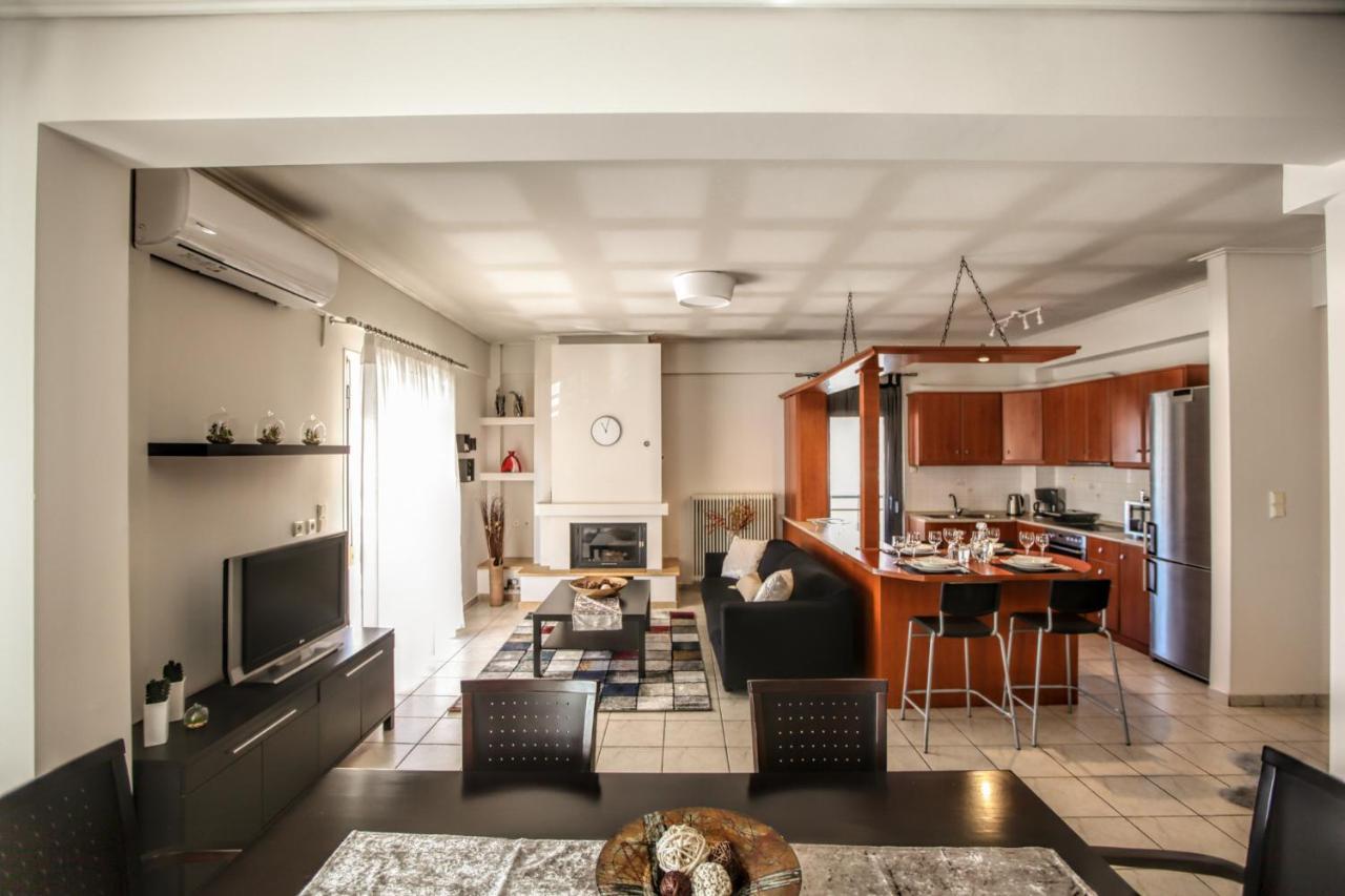 Grand Meteora Central Luxury Apartment กาลัมปากา ภายนอก รูปภาพ