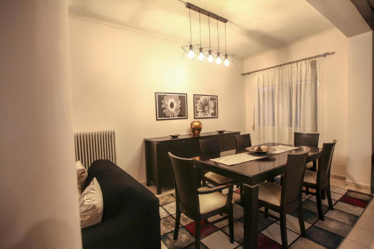 Grand Meteora Central Luxury Apartment กาลัมปากา ภายนอก รูปภาพ