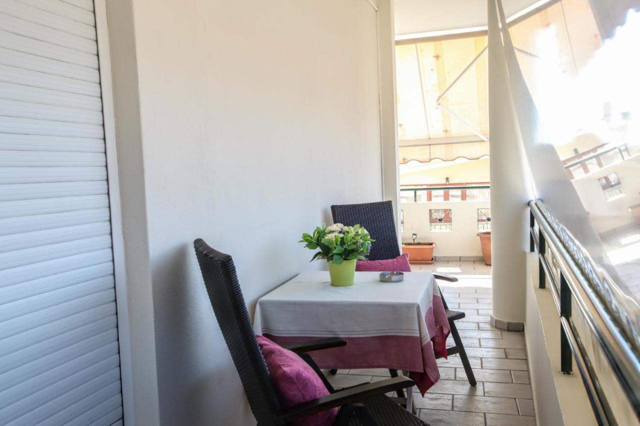 Grand Meteora Central Luxury Apartment กาลัมปากา ภายนอก รูปภาพ